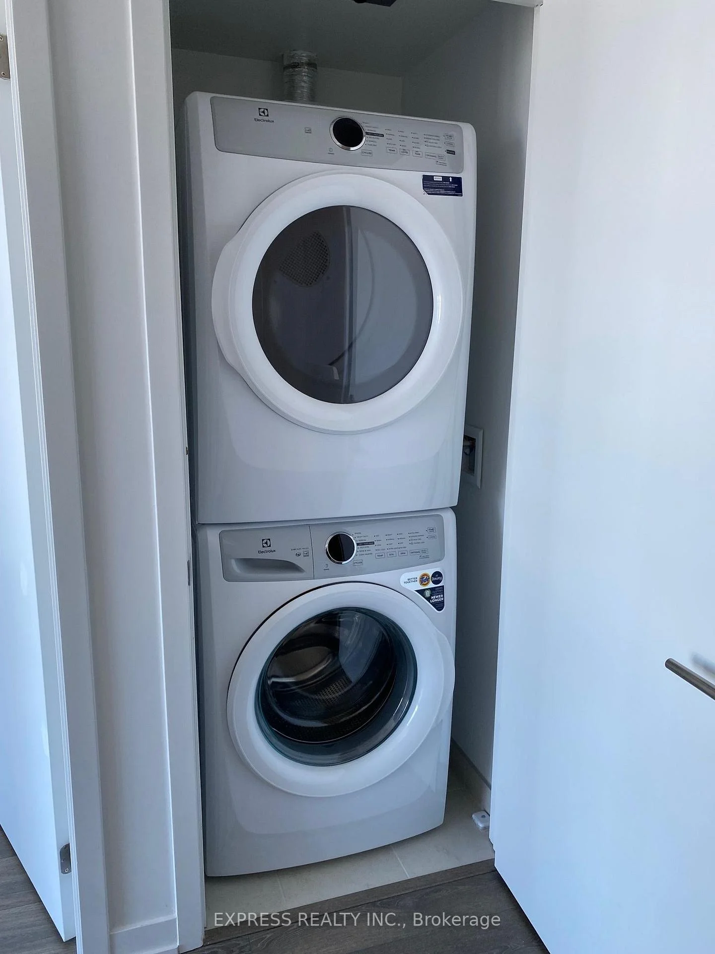 Photo 6 of Unit 608, 7950 Bathurst Street, Vaughan, Beverley Glen — HOMEH