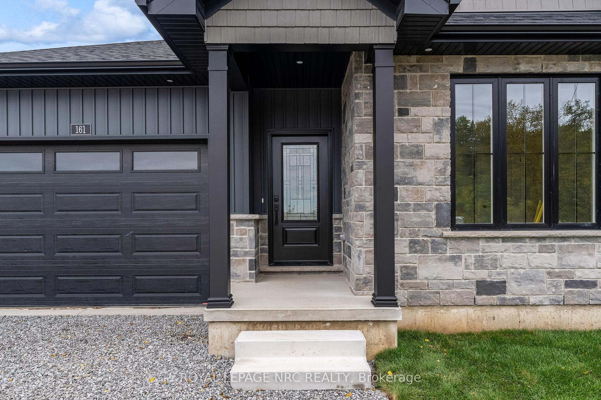 Photo 8 of 161 Forks Road, Welland, Dain City — HOMEH