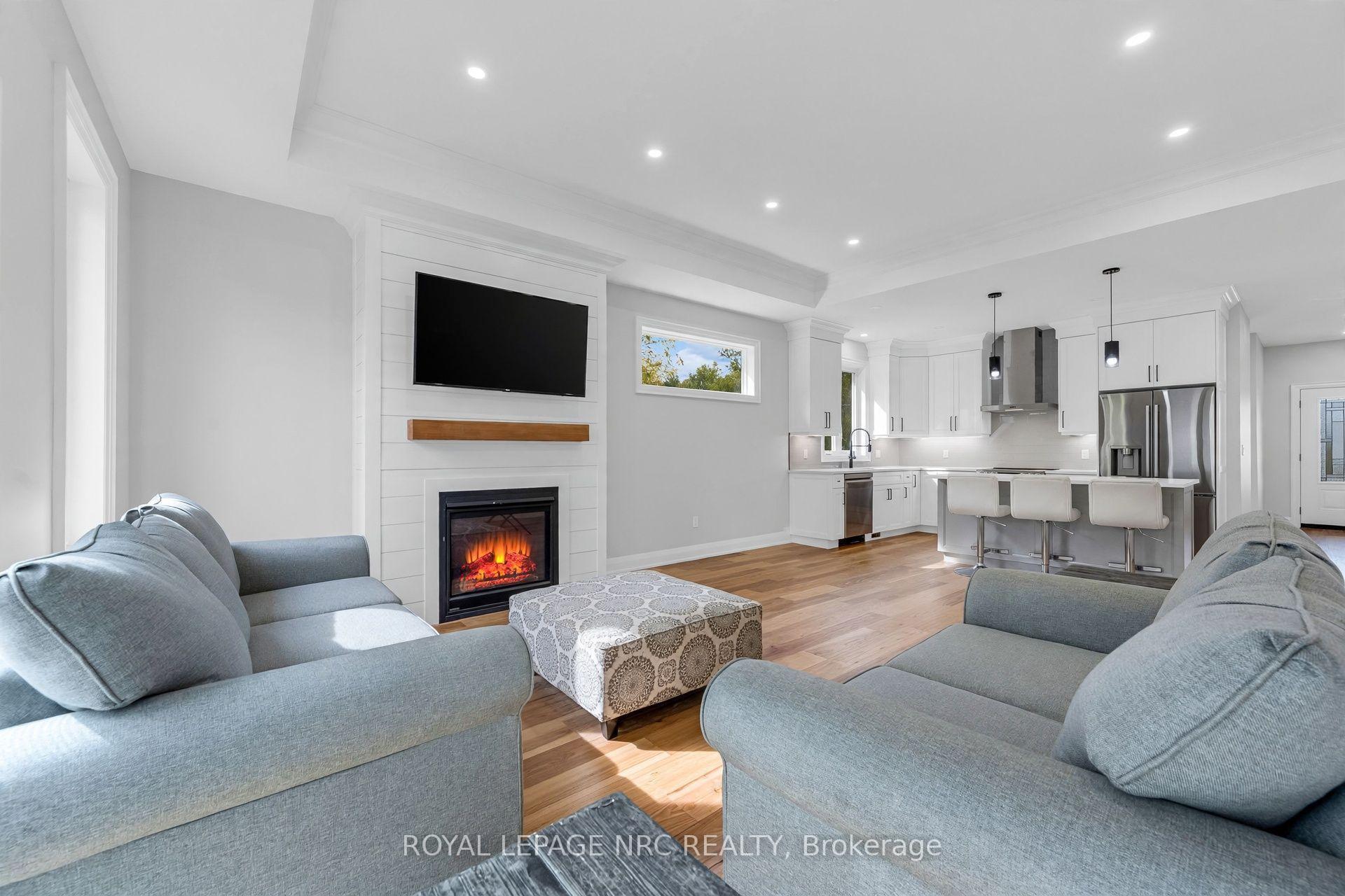 Photo 15 of 161 Forks Road, Welland, Dain City — HOMEH