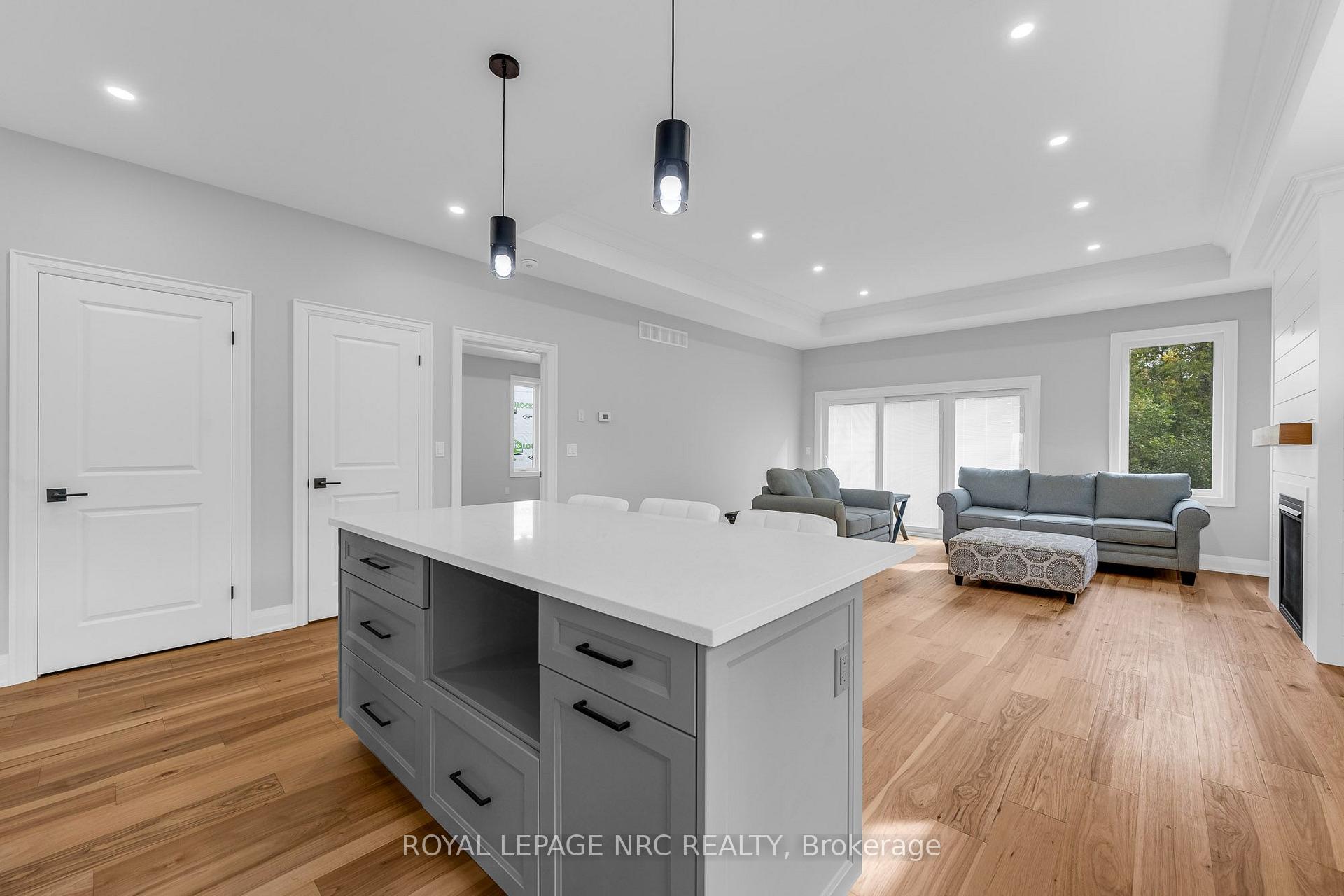 Photo 23 of 161 Forks Road, Welland, Dain City — HOMEH