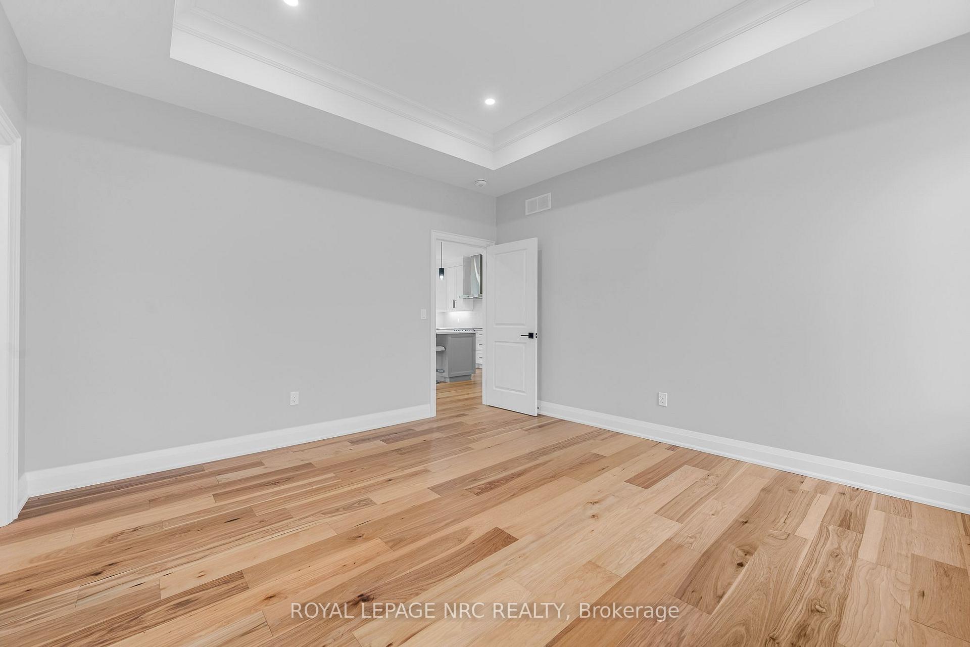 Photo 26 of 161 Forks Road, Welland, Dain City — HOMEH