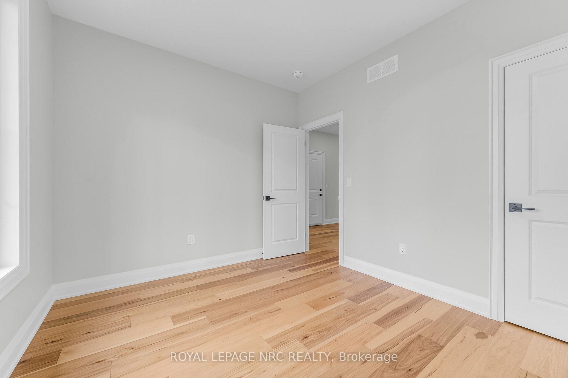 Photo 29 of 161 Forks Road, Welland, Dain City — HOMEH
