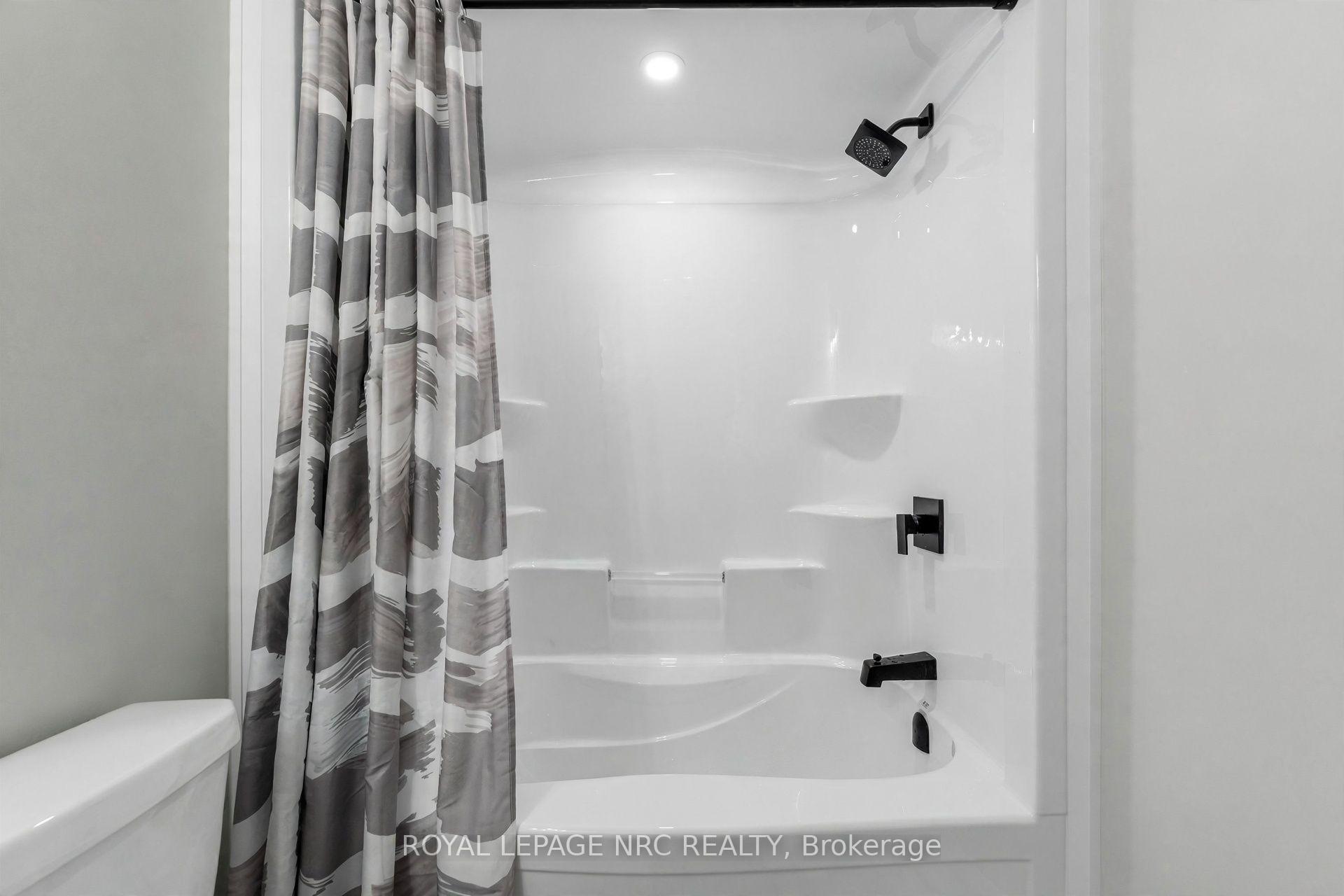 Photo 30 of 161 Forks Road, Welland, Dain City — HOMEH