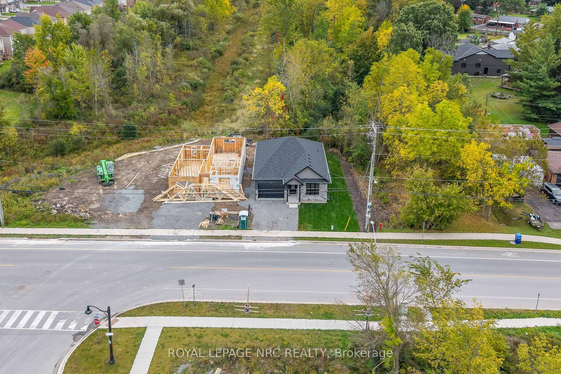 Photo 40 of 161 Forks Road, Welland, Dain City — HOMEH