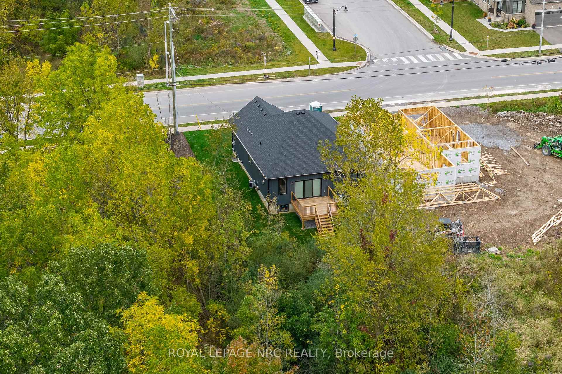 Photo 41 of 161 Forks Road, Welland, Dain City — HOMEH