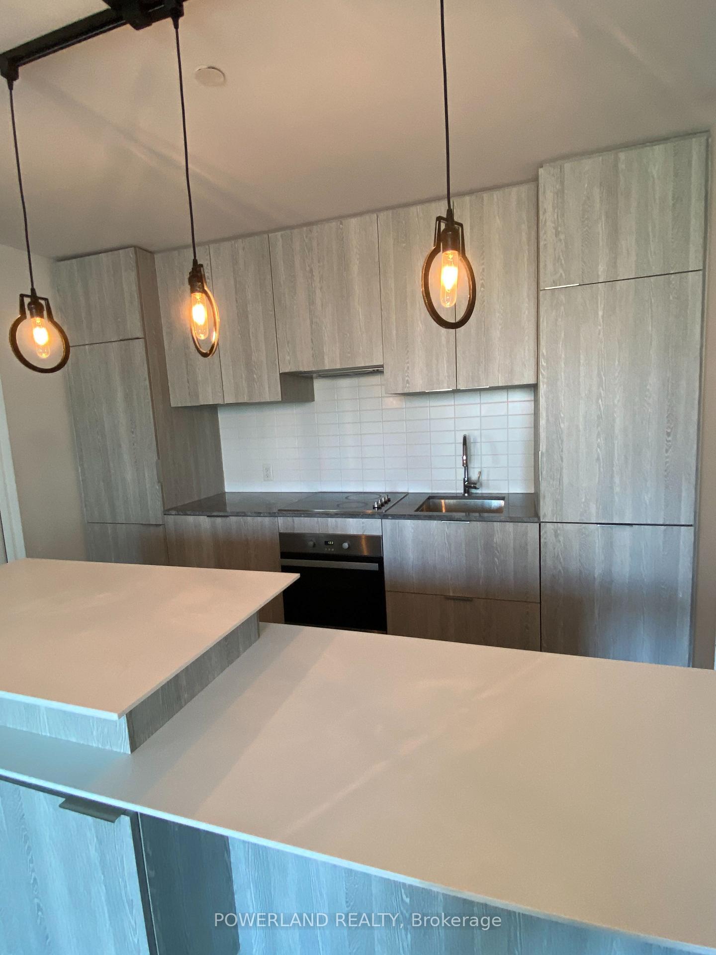 Photo 4 of Unit 811, 5 St Joseph Street, Toronto, Bay Street Corridor — HOMEH