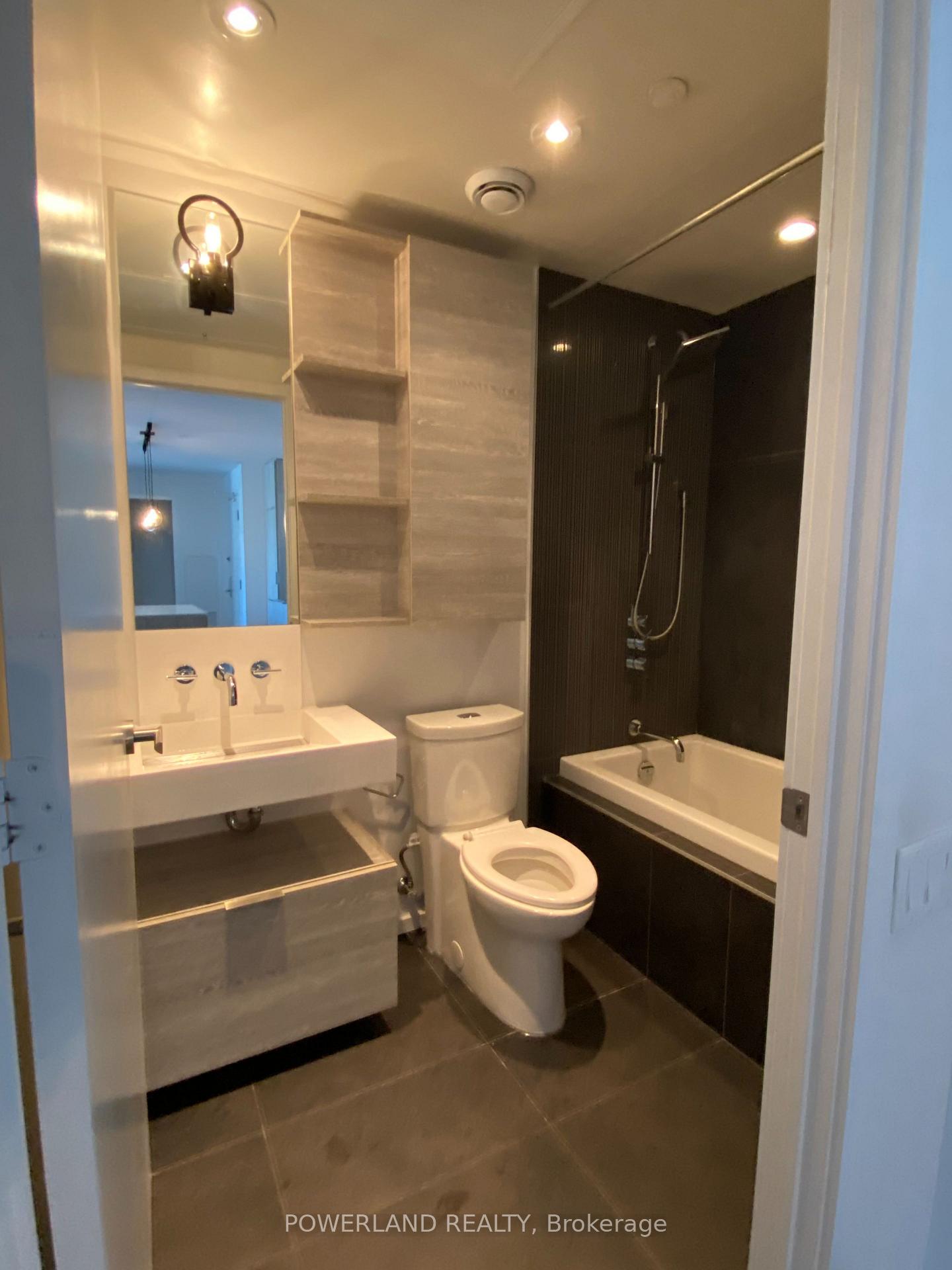 Photo 8 of Unit 811, 5 St Joseph Street, Toronto, Bay Street Corridor — HOMEH