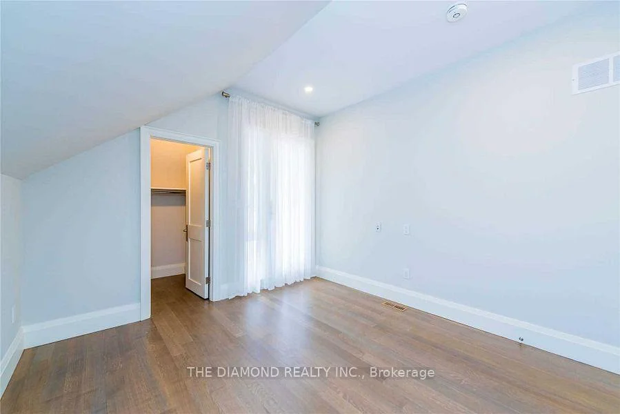 Photo 22 of 188 Westminster Avenue, Toronto, High Park-Swansea — HOMEH