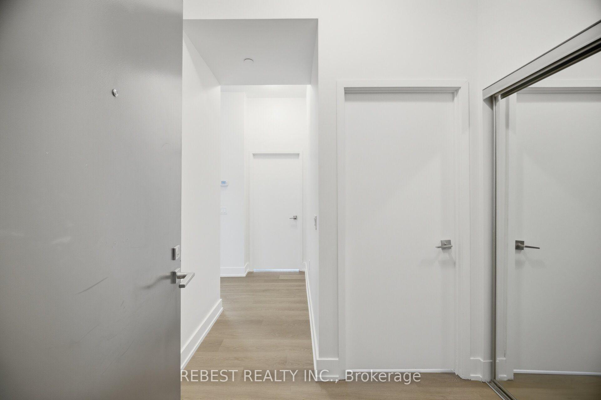 Photo 4 of Unit 502, 2916 Highway 7 Road, Vaughan, Concord — HOMEH
