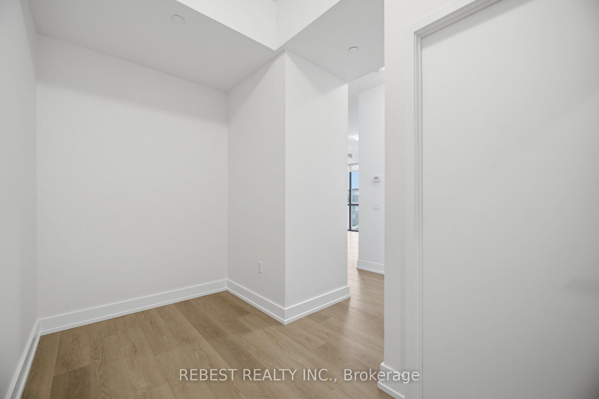 Photo 6 of Unit 502, 2916 Highway 7 Road, Vaughan, Concord — HOMEH