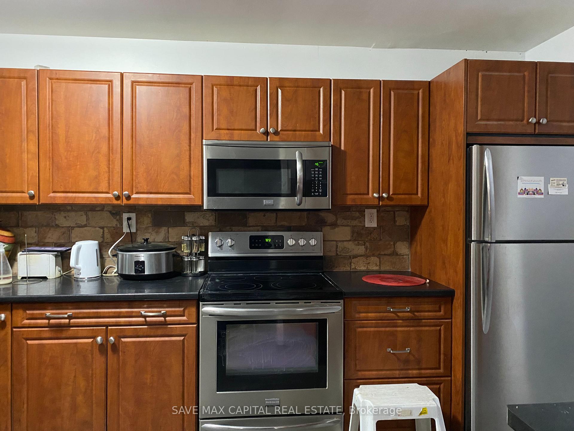 Photo 10 of 5966 Frontenac Street, Niagara Falls, Arad/Fallsview — HOMEH