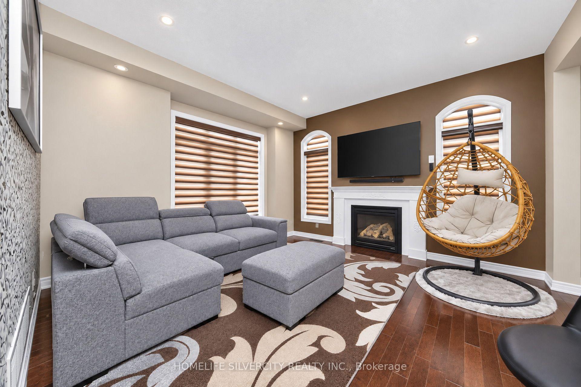 Photo 8 of 355 Robert Parkinson Drive, Brampton, Northwest Brampton — HOMEH