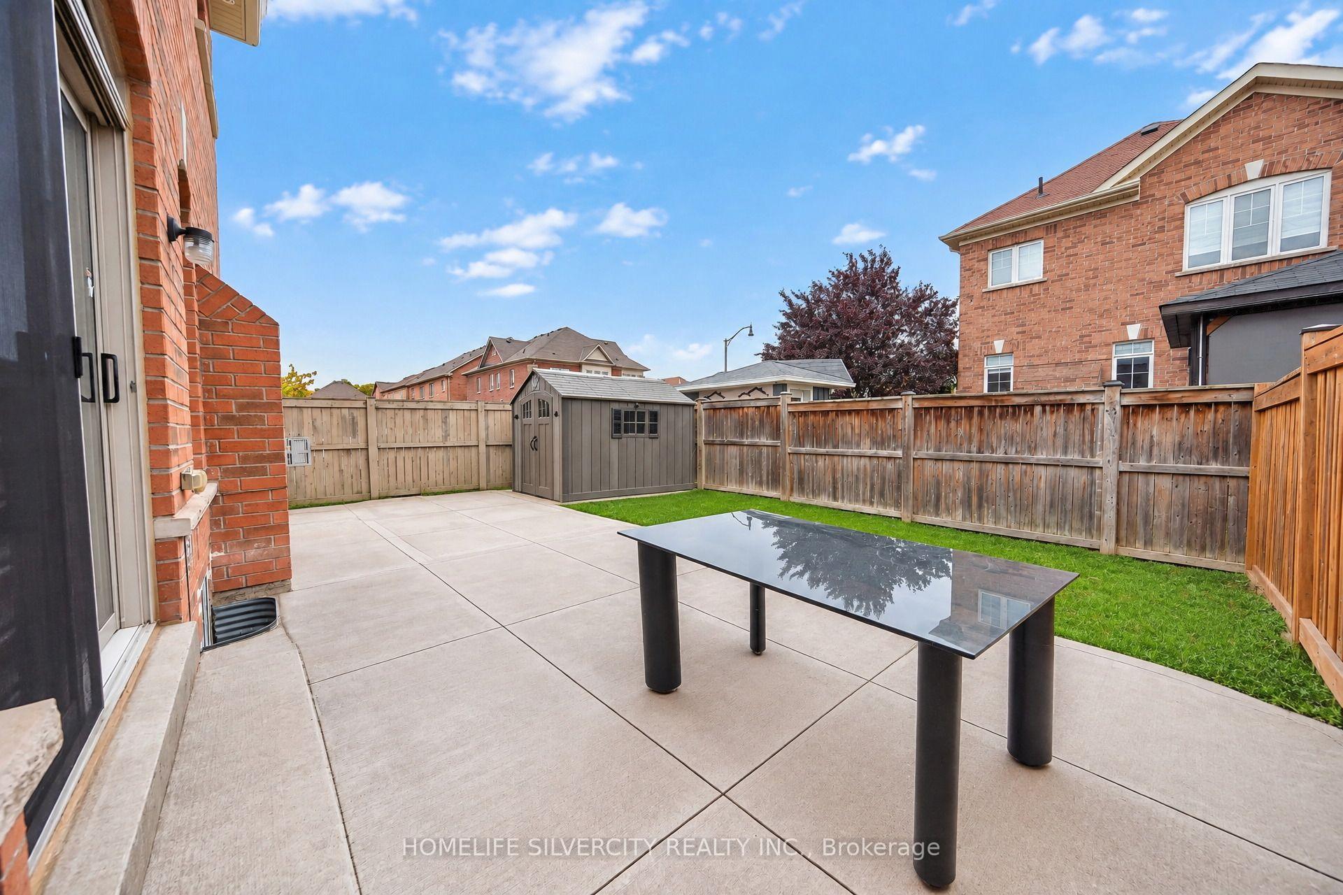 Photo 44 of 355 Robert Parkinson Drive, Brampton, Northwest Brampton — HOMEH