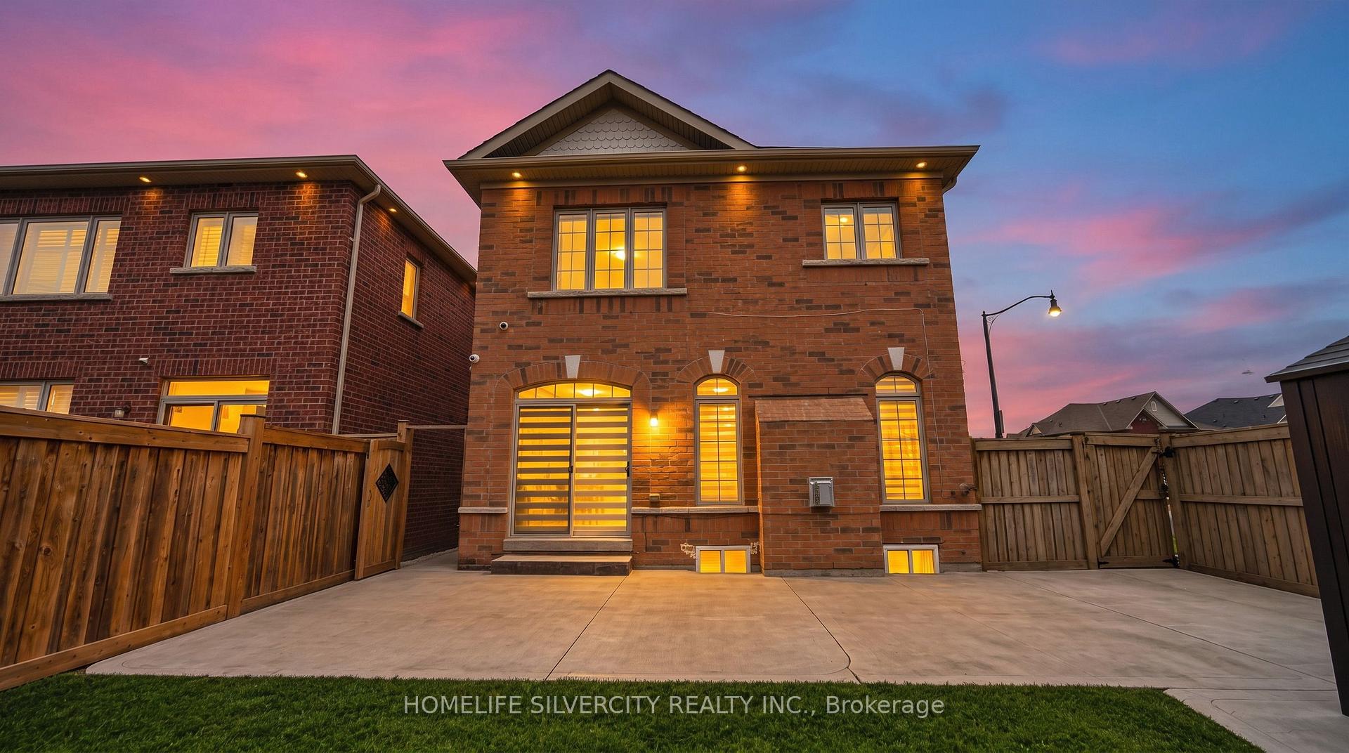 Photo 46 of 355 Robert Parkinson Drive, Brampton, Northwest Brampton — HOMEH