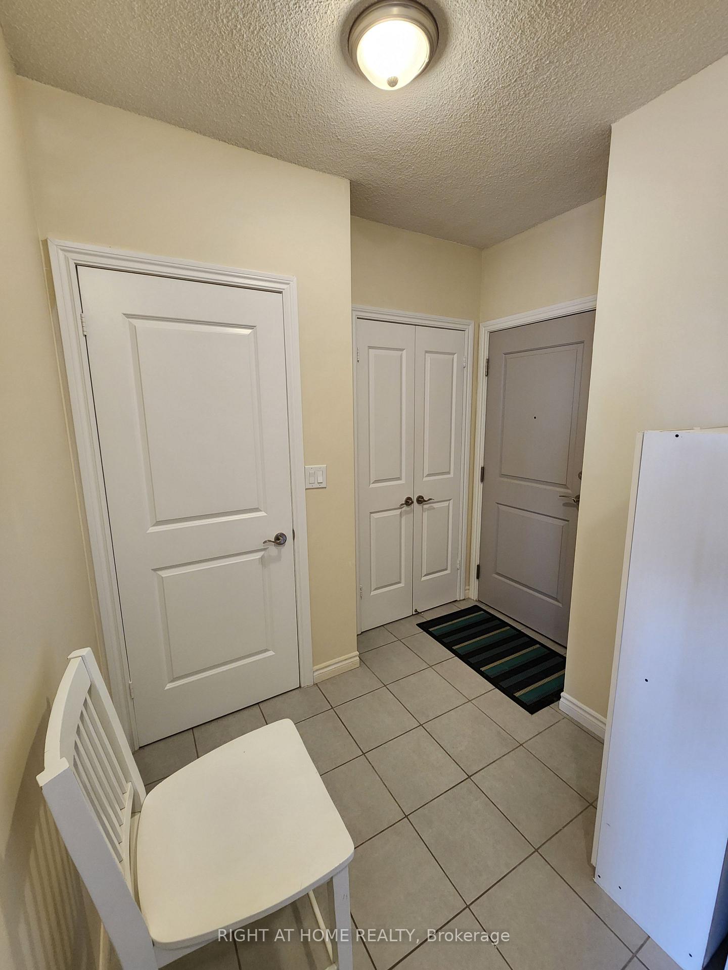 Photo 5 of Unit #1106, 135 Wynford Drive, North York, Banbury-Don Mills — HOMEH