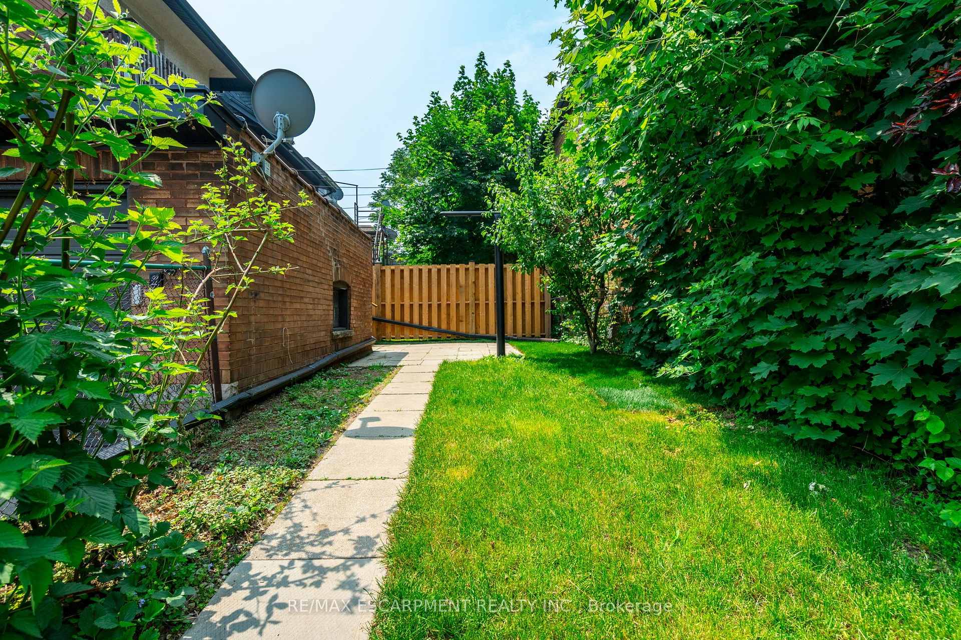 Photo 27 of Unit 1, 48 Burris Street, Hamilton, Gibson — HOMEH