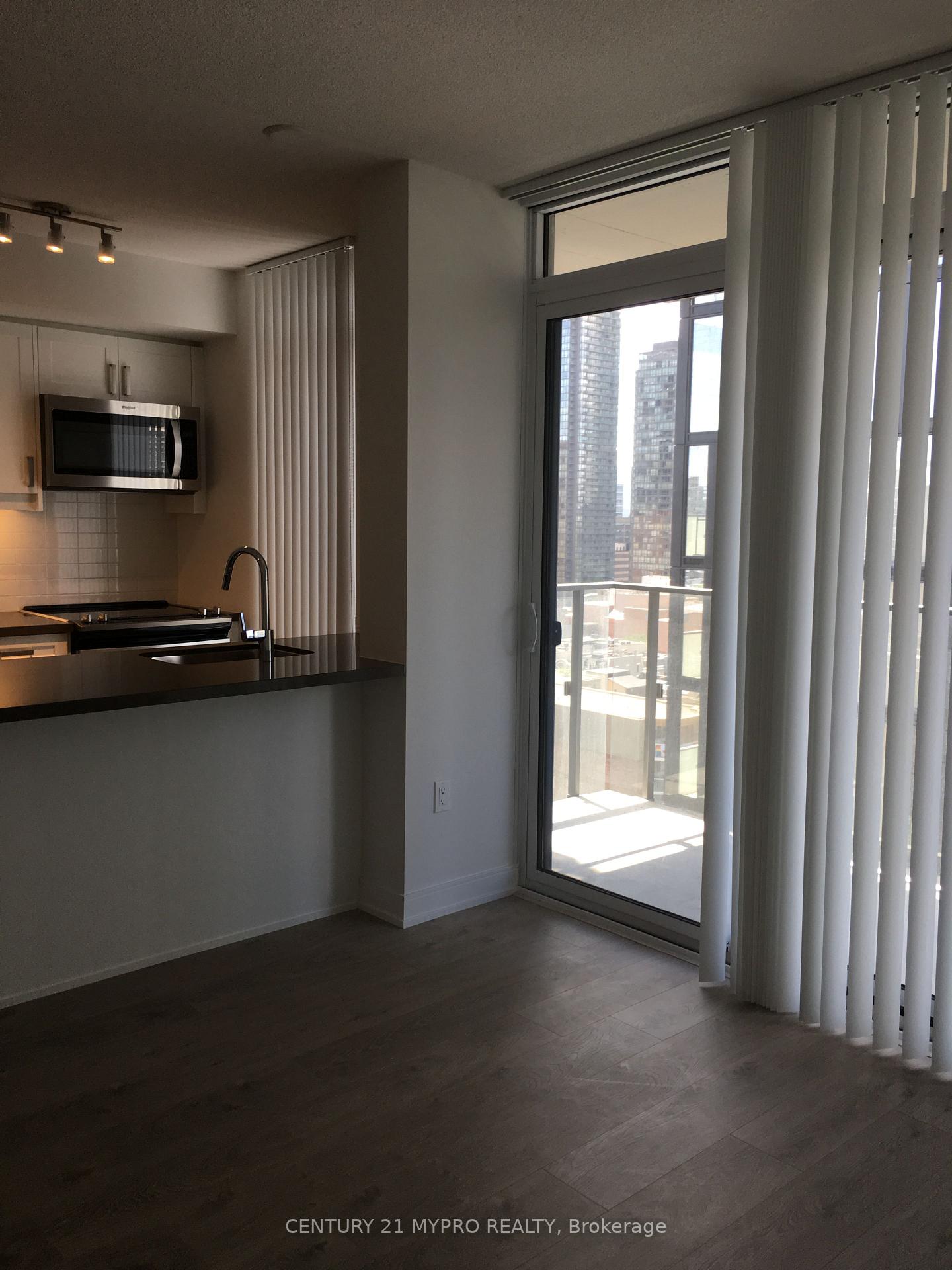 Photo 4 of Unit 1711, 50 Wellesley Street E, Toronto, Church-Yonge Corridor — HOMEH