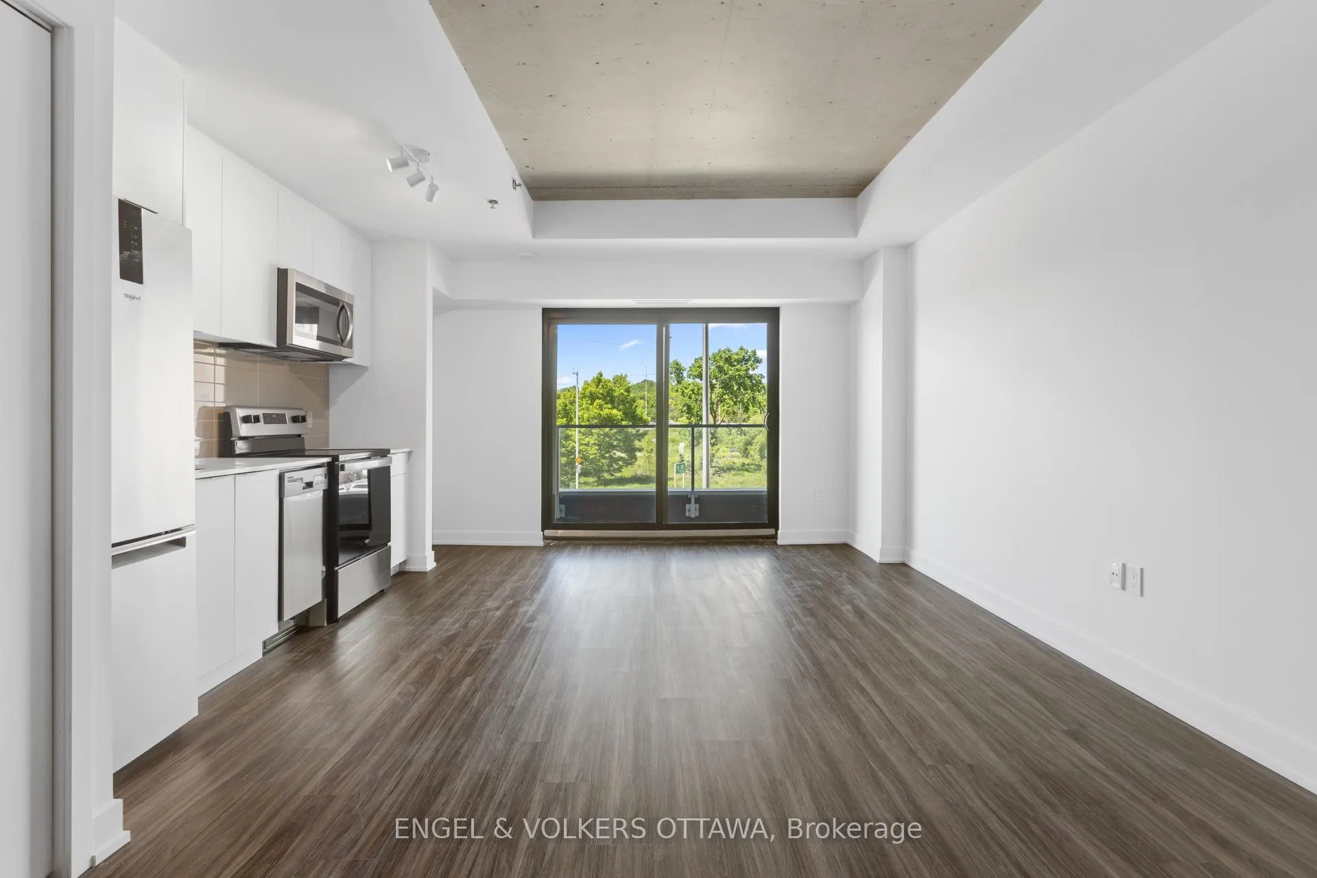 Photo 5 of Unit 101, 1366 Carling Avenue, Ottawa, Carlington — HOMEH