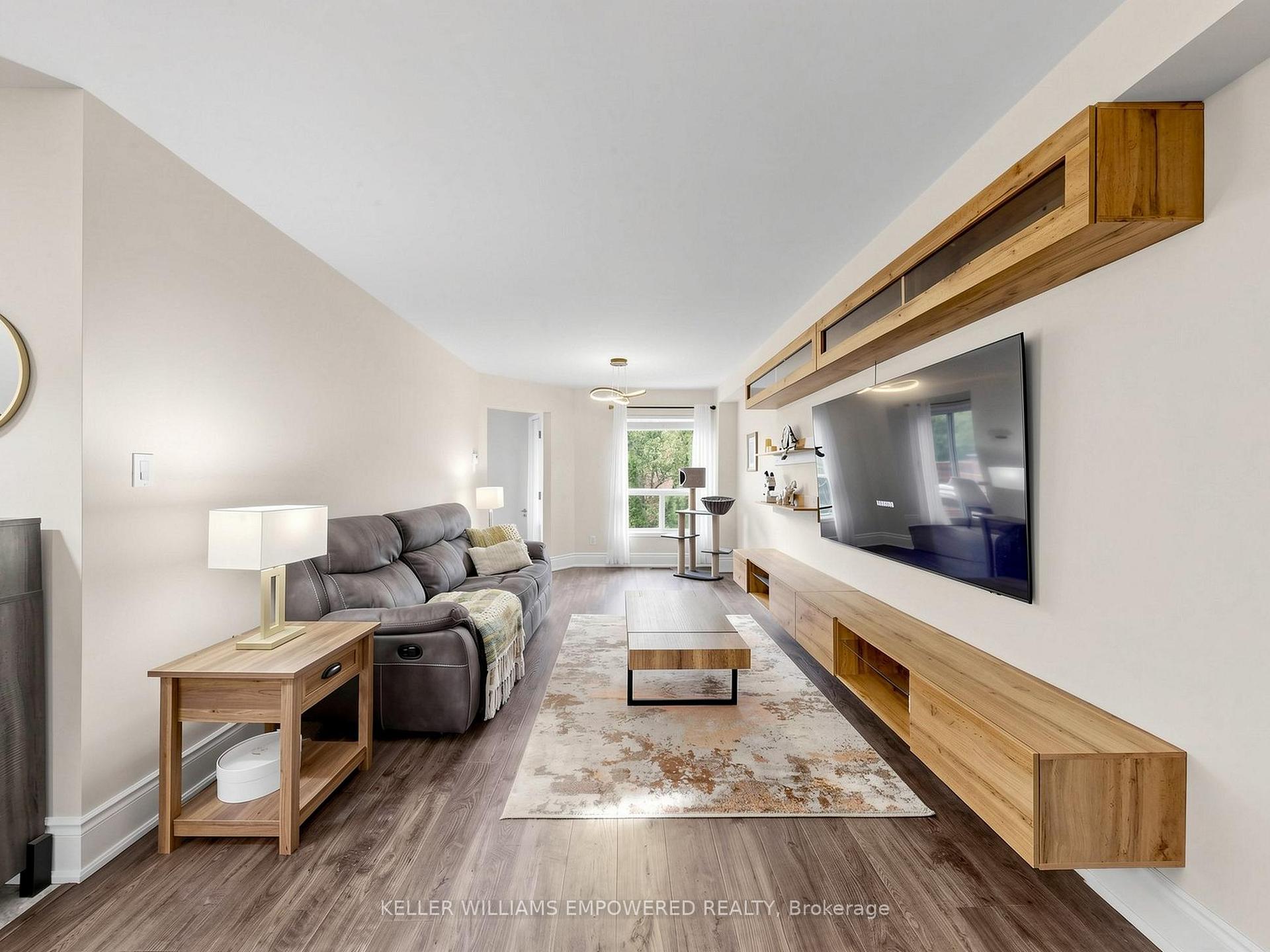 Photo 4 of 100 Dawlish Avenue, Aurora, Aurora Highlands — HOMEH