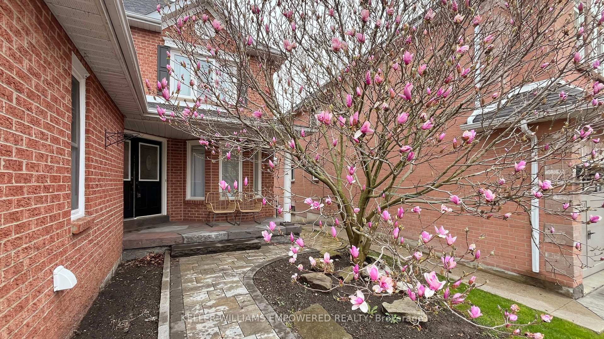 Photo 7 of 100 Dawlish Avenue, Aurora, Aurora Highlands — HOMEH