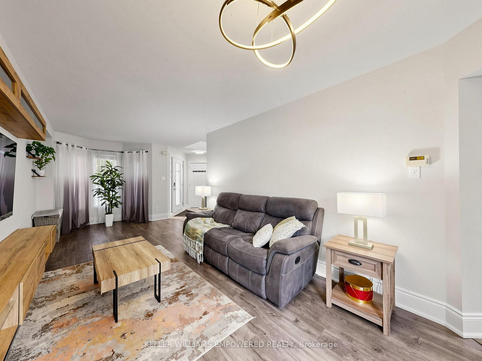 Photo 13 of 100 Dawlish Avenue, Aurora, Aurora Highlands — HOMEH