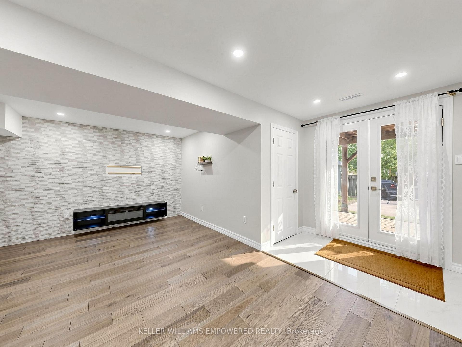 Photo 36 of 100 Dawlish Avenue, Aurora, Aurora Highlands — HOMEH