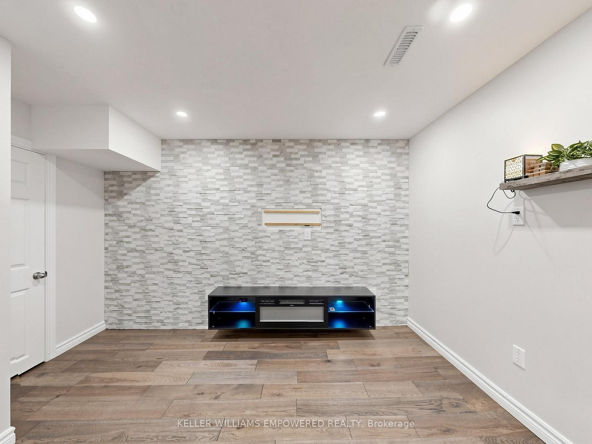 Photo 38 of 100 Dawlish Avenue, Aurora, Aurora Highlands — HOMEH