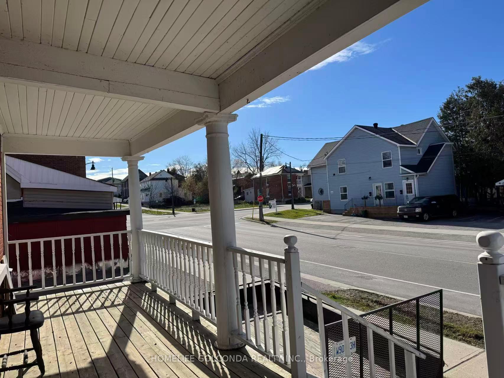 Photo 9 of 109 Elgin Street, Orillia — HOMEH
