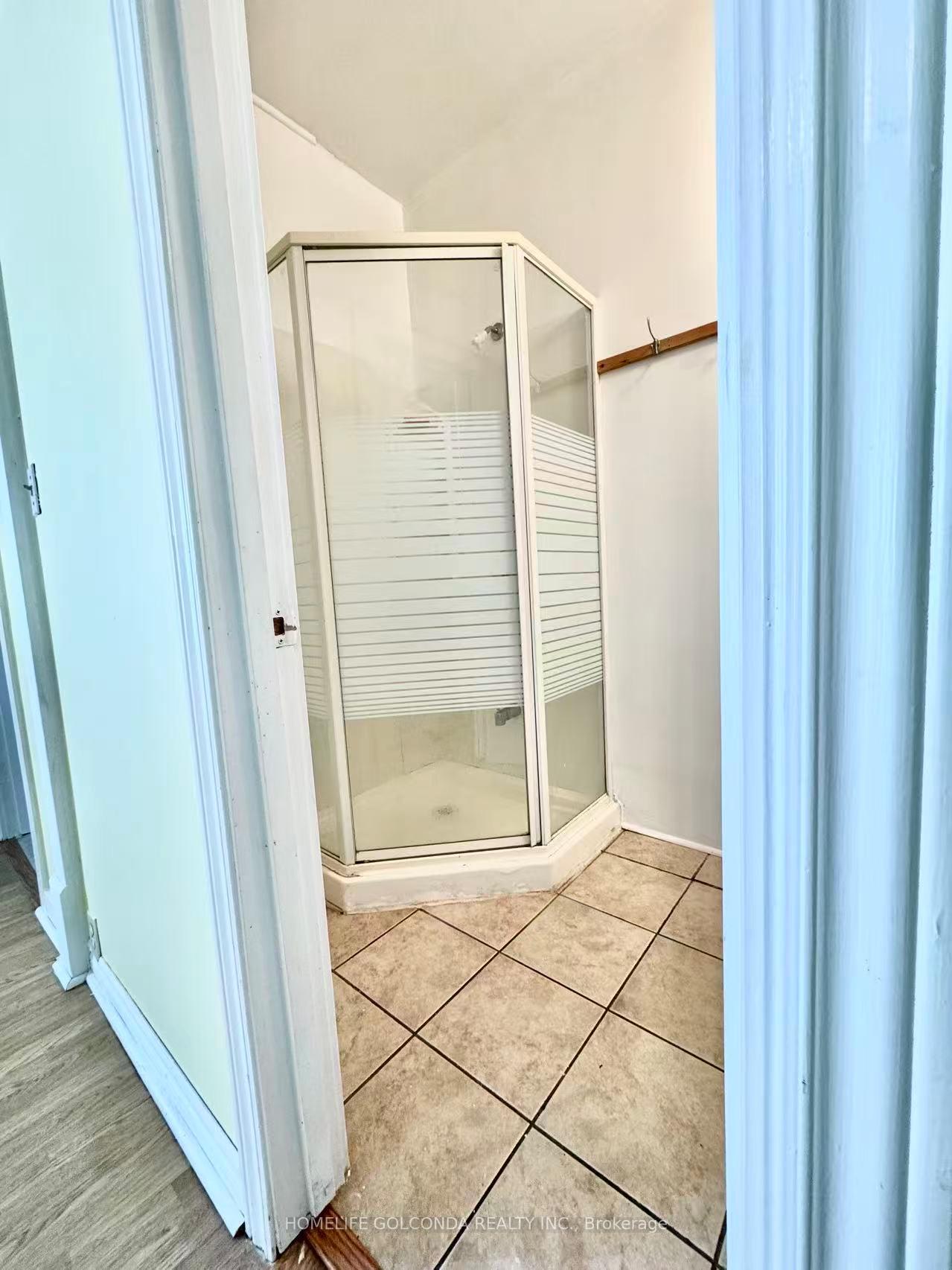 Photo 20 of 109 Elgin Street, Orillia — HOMEH