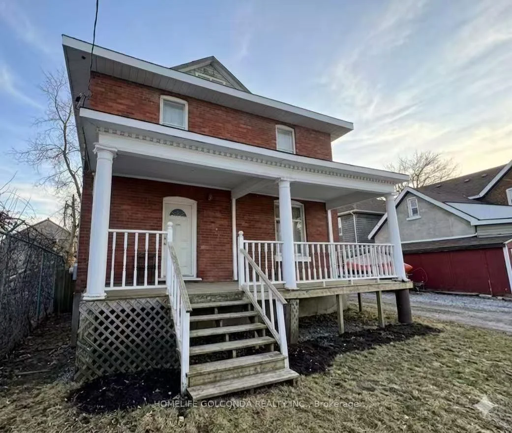 Photo 2 of 109 Elgin Street, Orillia — HOMEH
