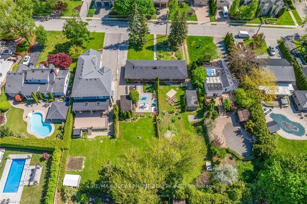 Photo 19 of 236 Pine Cove Road, Burlington, Roseland — HOMEH
