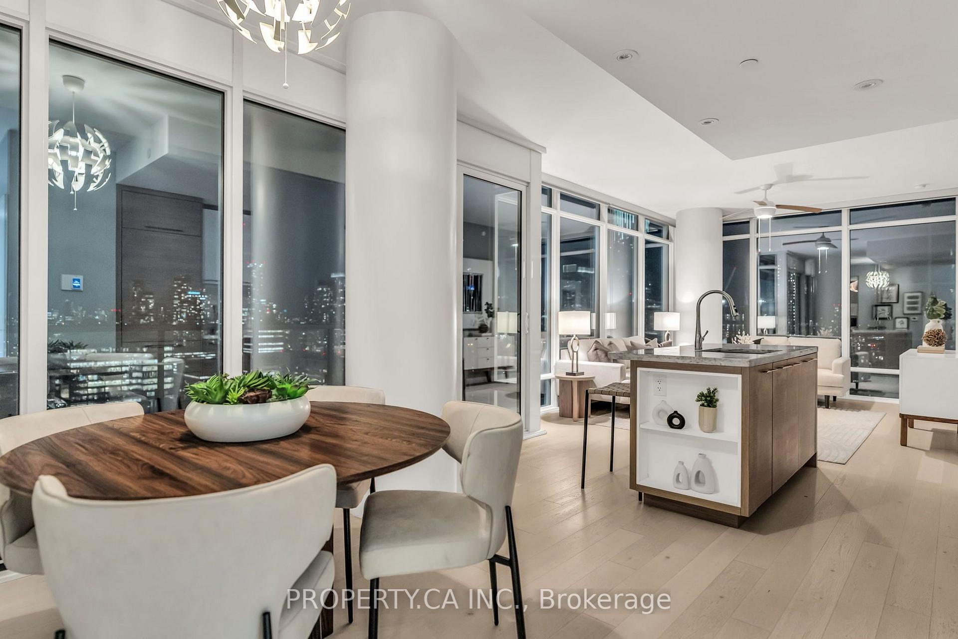 Photo of Unit 3002, 488 University Avenue
