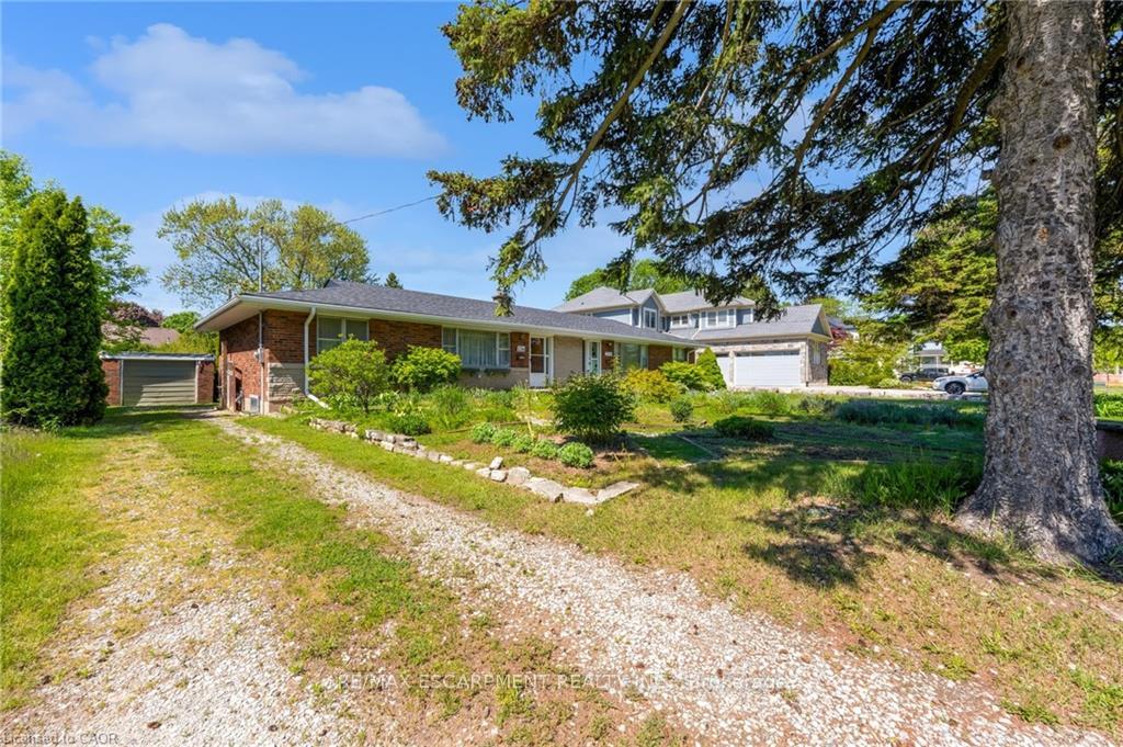 Photo 2 of 234 Pine Cove Road, Burlington, Roseland — HOMEH