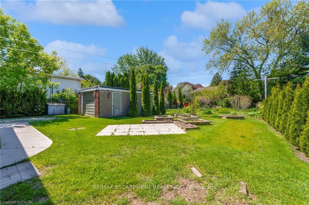 Photo 21 of 234 Pine Cove Road, Burlington, Roseland — HOMEH