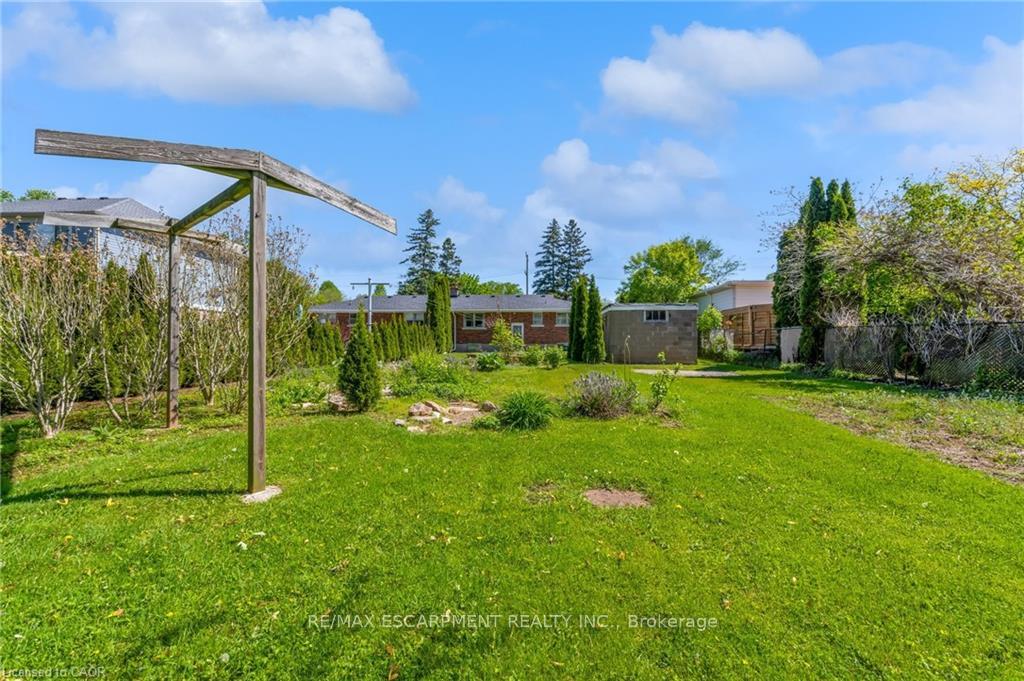 Photo 22 of 234 Pine Cove Road, Burlington, Roseland — HOMEH