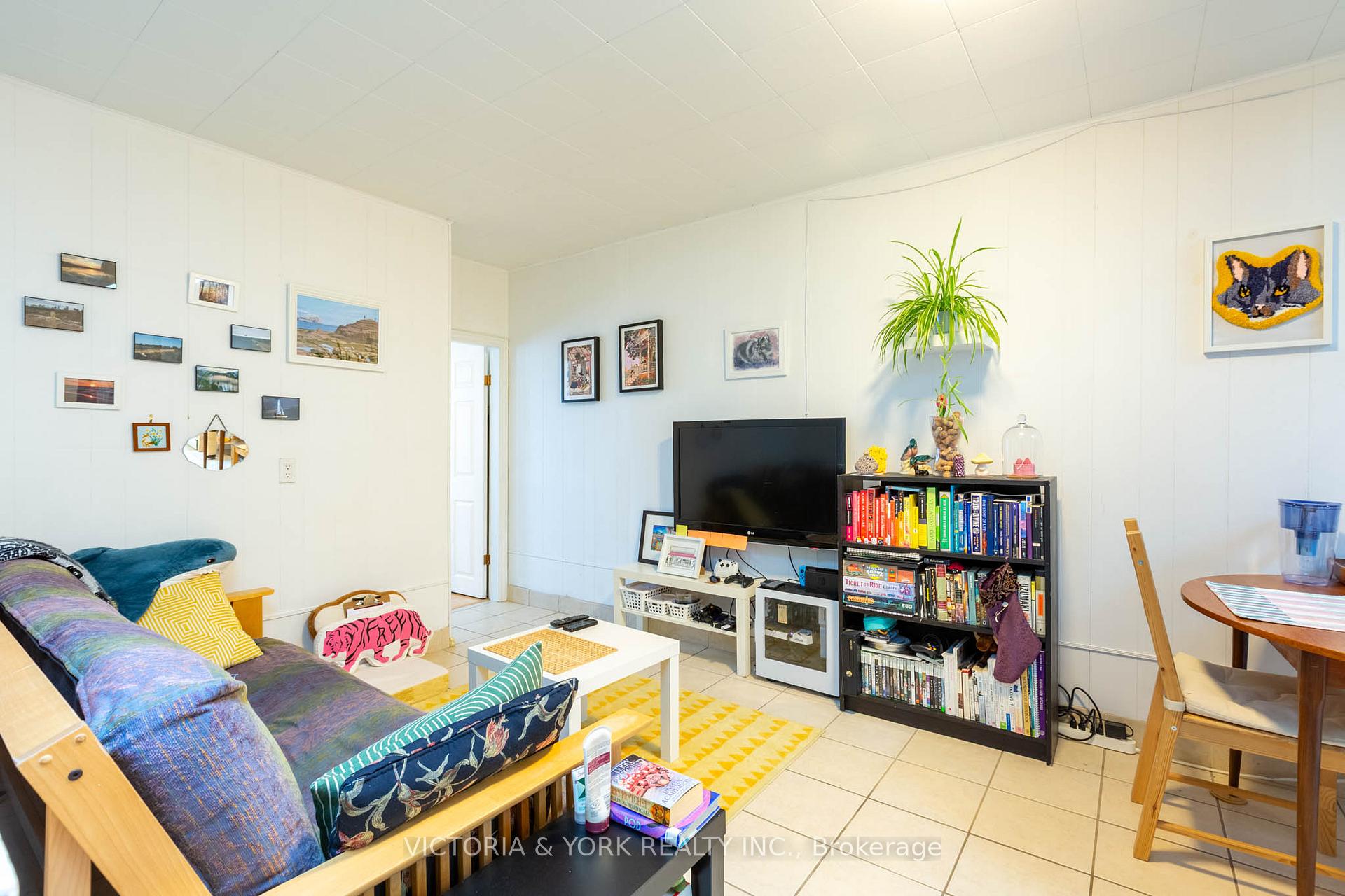 Photo 14 of 1446 Dundas Street W, Toronto, Little Portugal — HOMEH