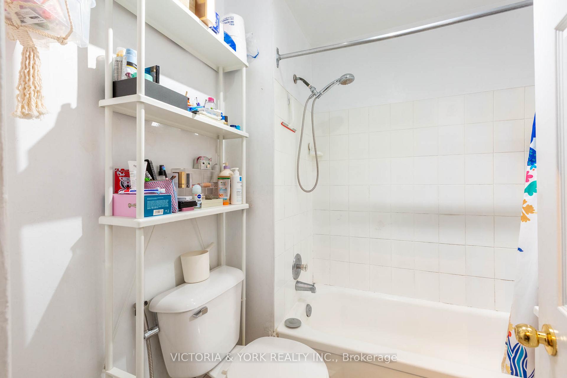 Photo 18 of 1446 Dundas Street W, Toronto, Little Portugal — HOMEH