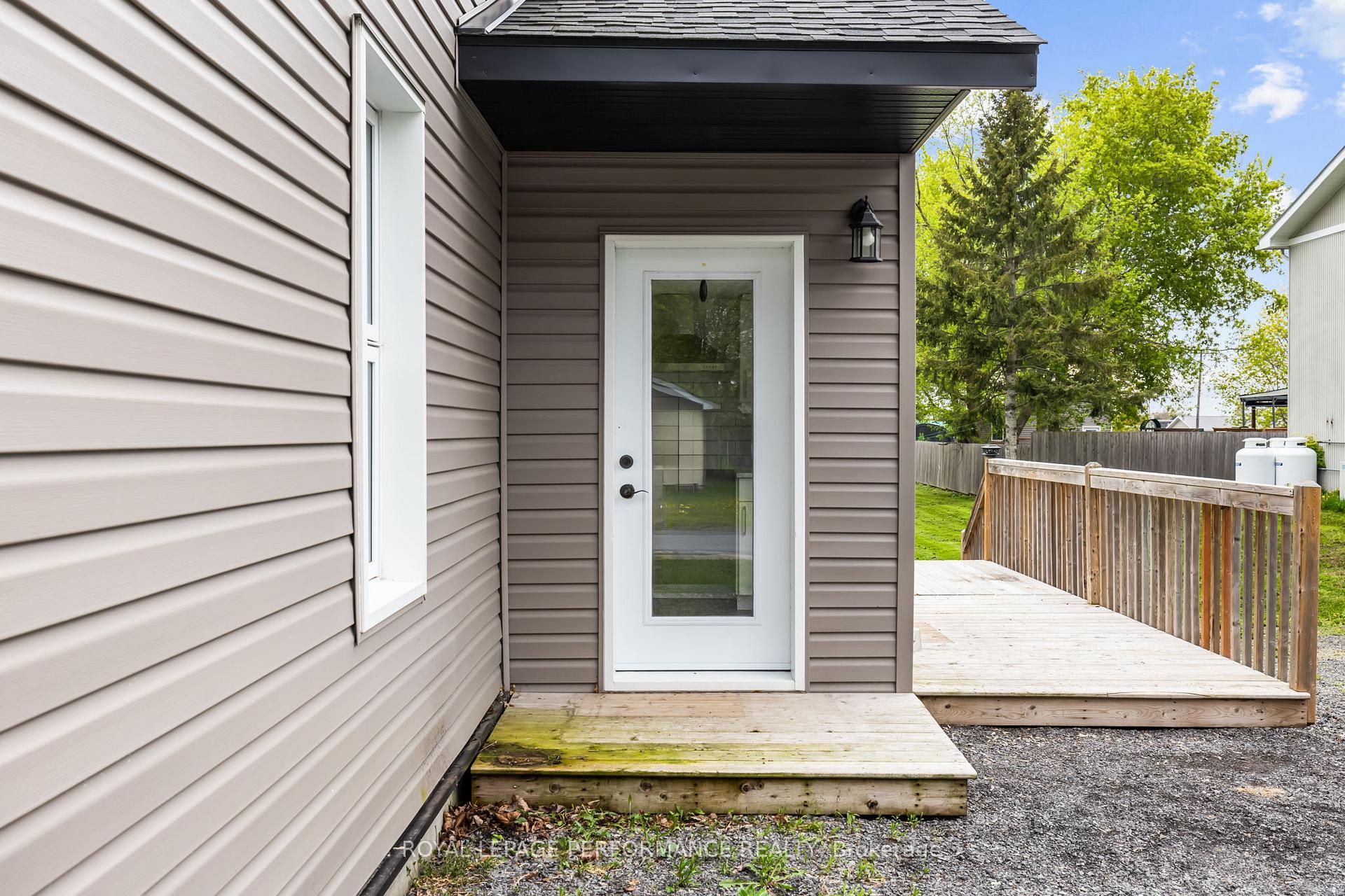 Photo 3 of 6 Spring Street, North Glengarry, Maxville — HOMEH