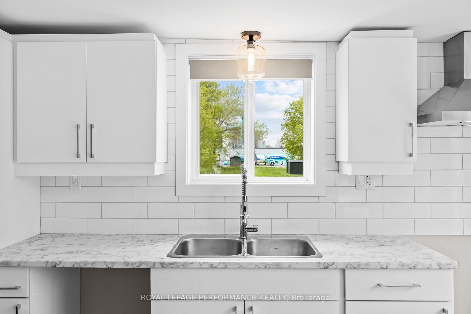 Photo 11 of 6 Spring Street, North Glengarry, Maxville — HOMEH