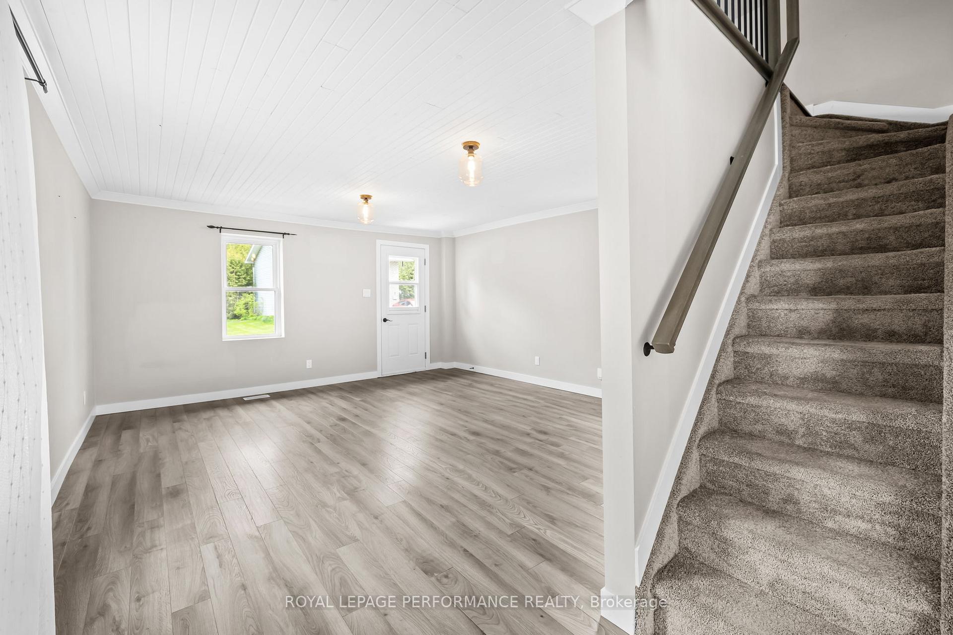 Photo 13 of 6 Spring Street, North Glengarry, Maxville — HOMEH