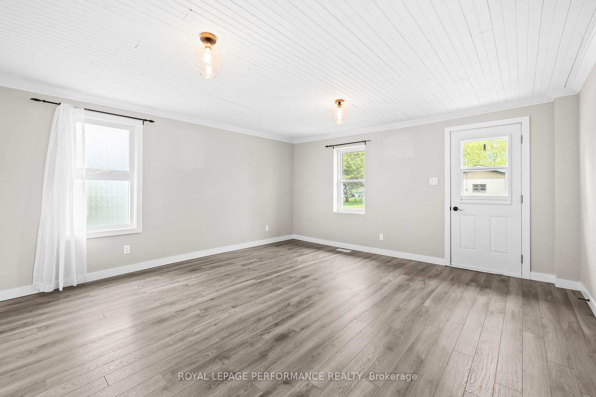 Photo 14 of 6 Spring Street, North Glengarry, Maxville — HOMEH