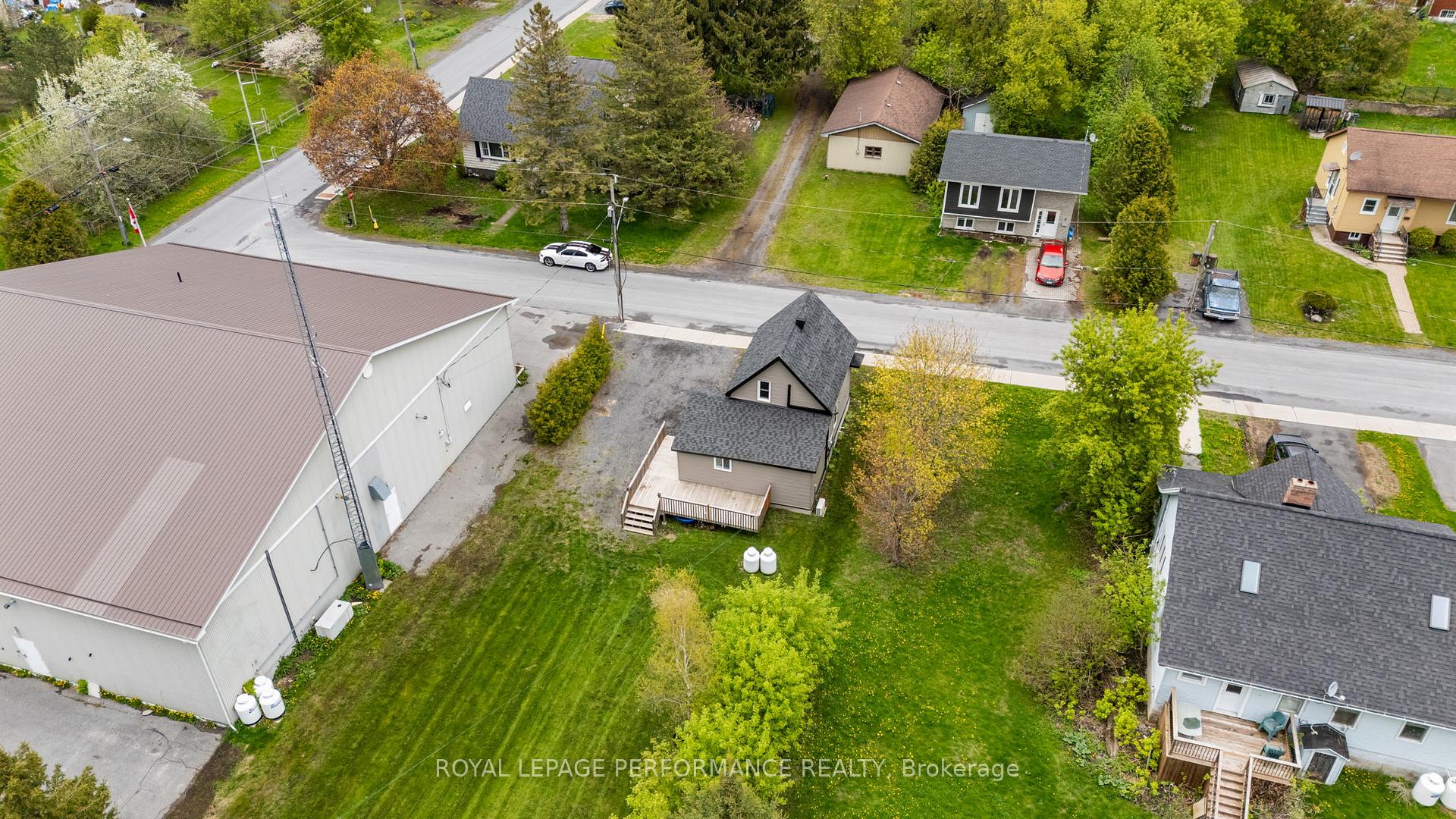 Photo 34 of 6 Spring Street, North Glengarry, Maxville — HOMEH
