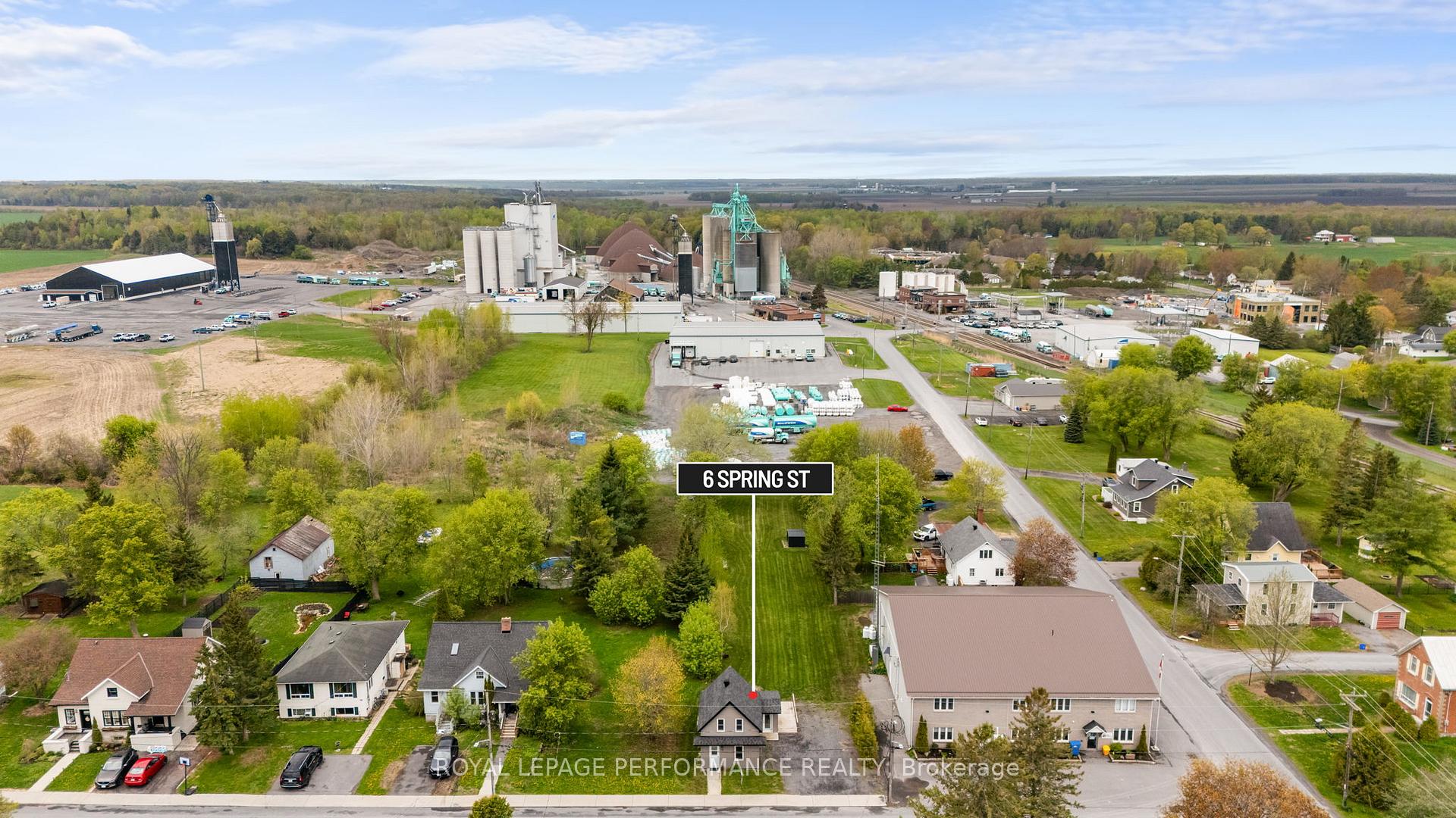 Photo 44 of 6 Spring Street, North Glengarry, Maxville — HOMEH