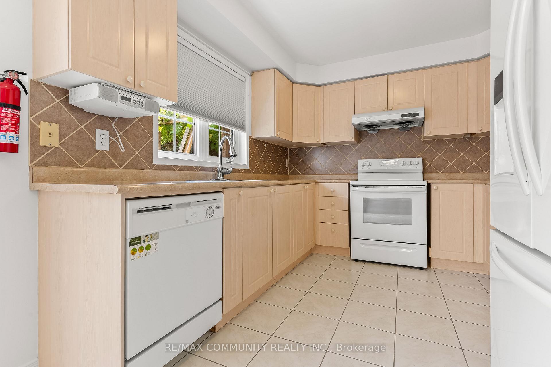 Photo 13 of 54 Morland Crescent, Ajax, Northwest Ajax — HOMEH