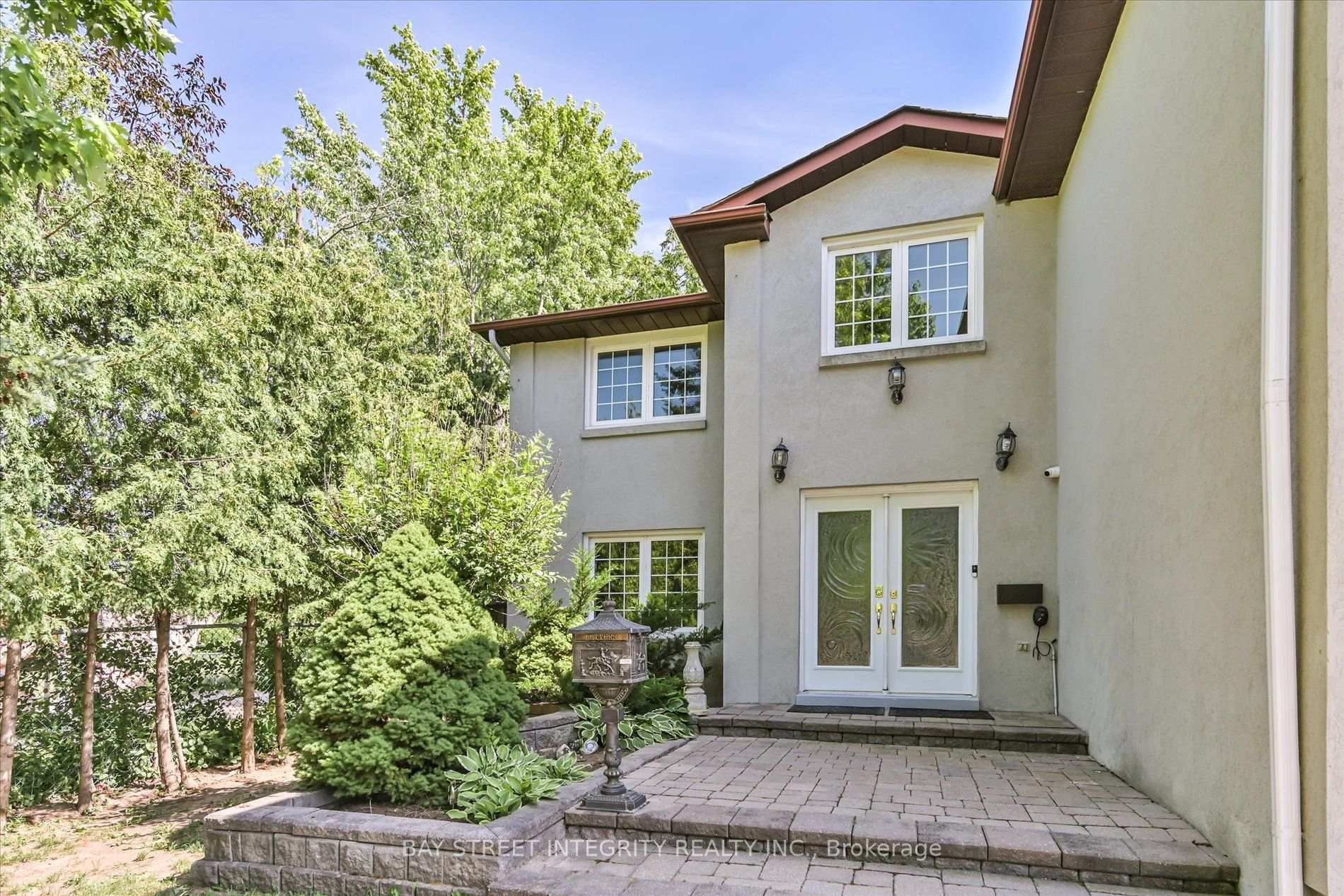 Photo 2 of 151 Old Surrey Lane, Richmond Hill, South Richvale — HOMEH