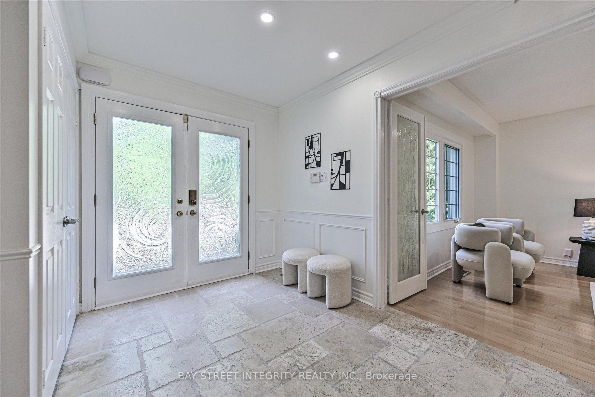 Photo 3 of 151 Old Surrey Lane, Richmond Hill, South Richvale — HOMEH