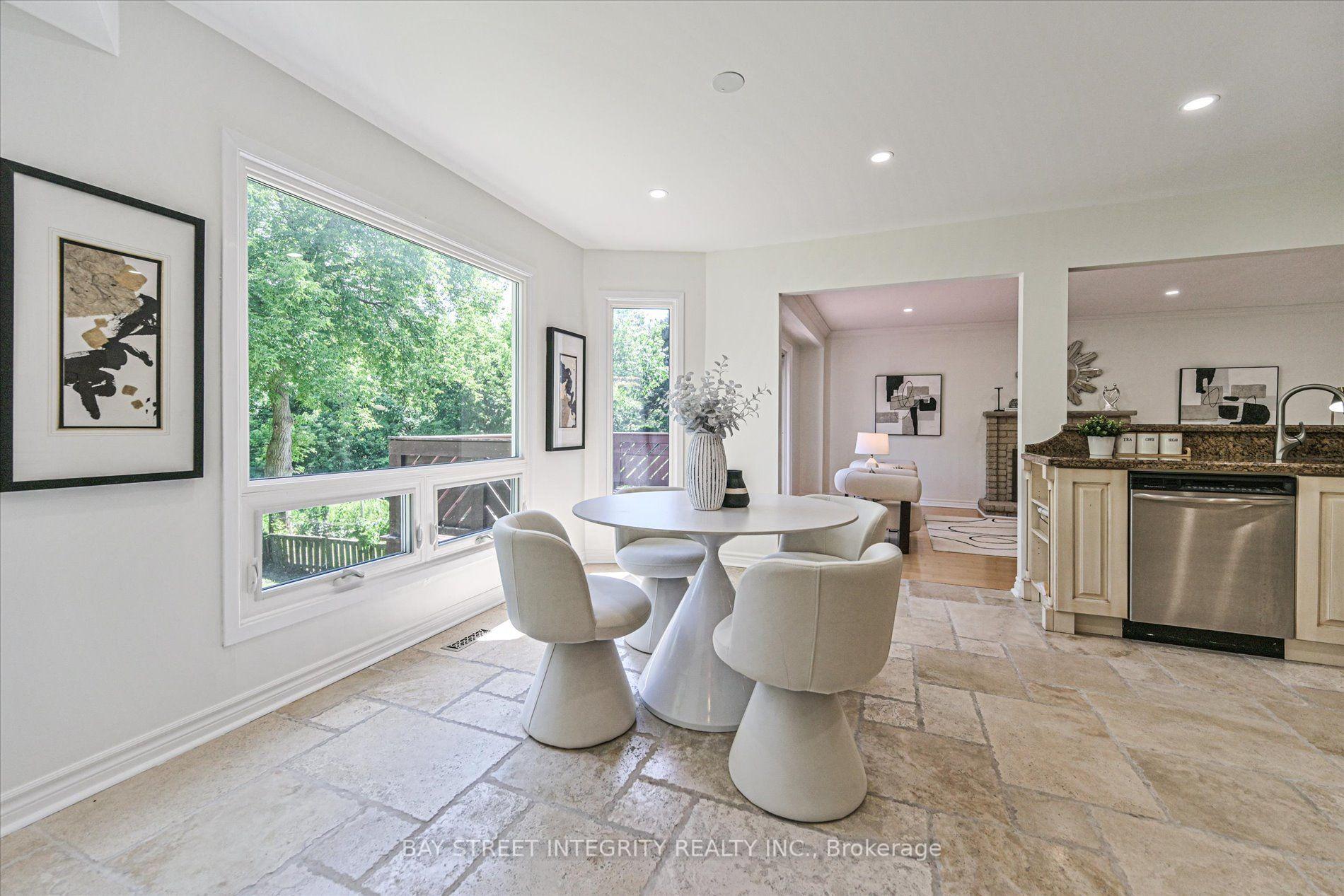 Photo 9 of 151 Old Surrey Lane, Richmond Hill, South Richvale — HOMEH