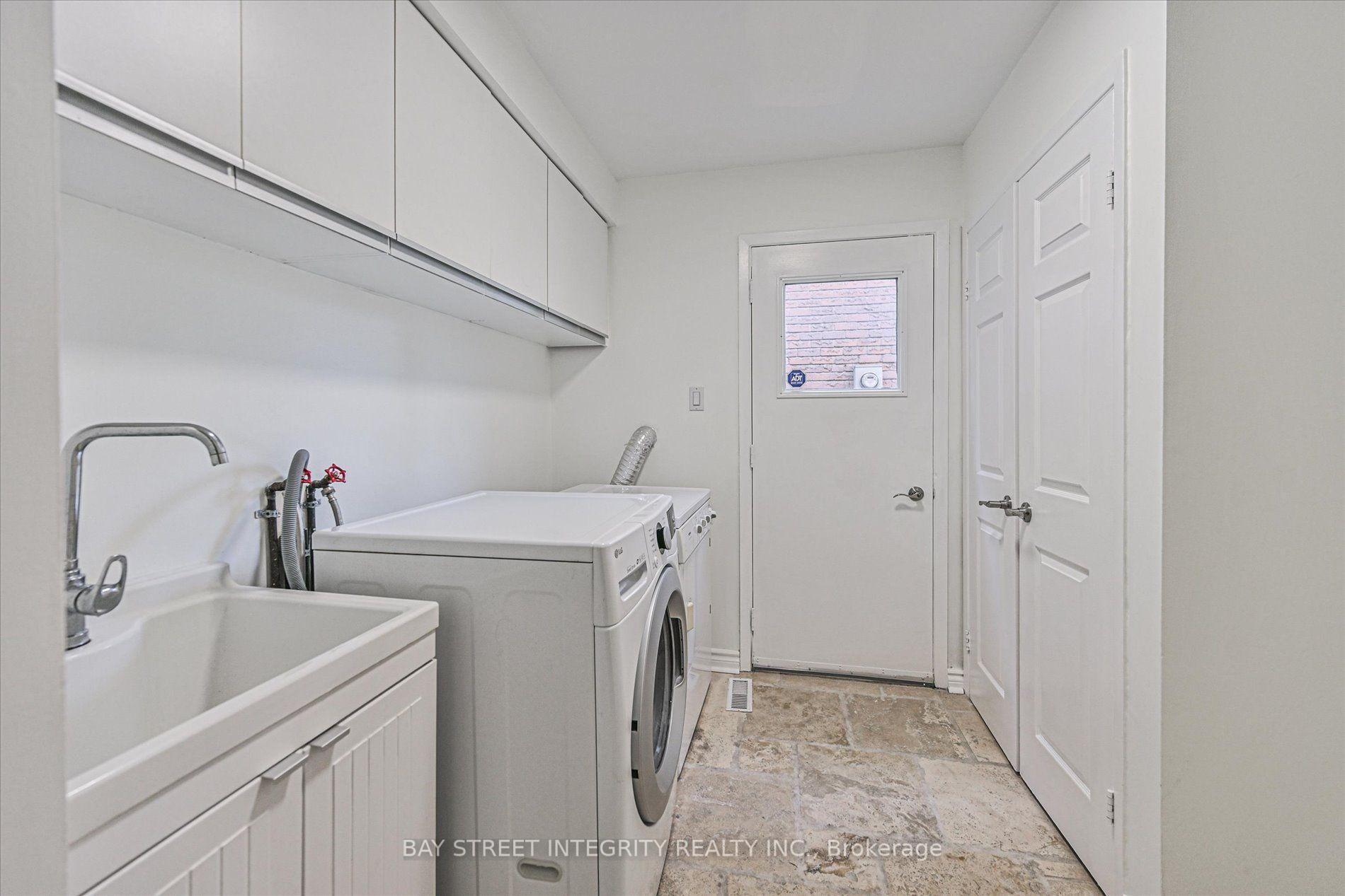 Photo 19 of 151 Old Surrey Lane, Richmond Hill, South Richvale — HOMEH