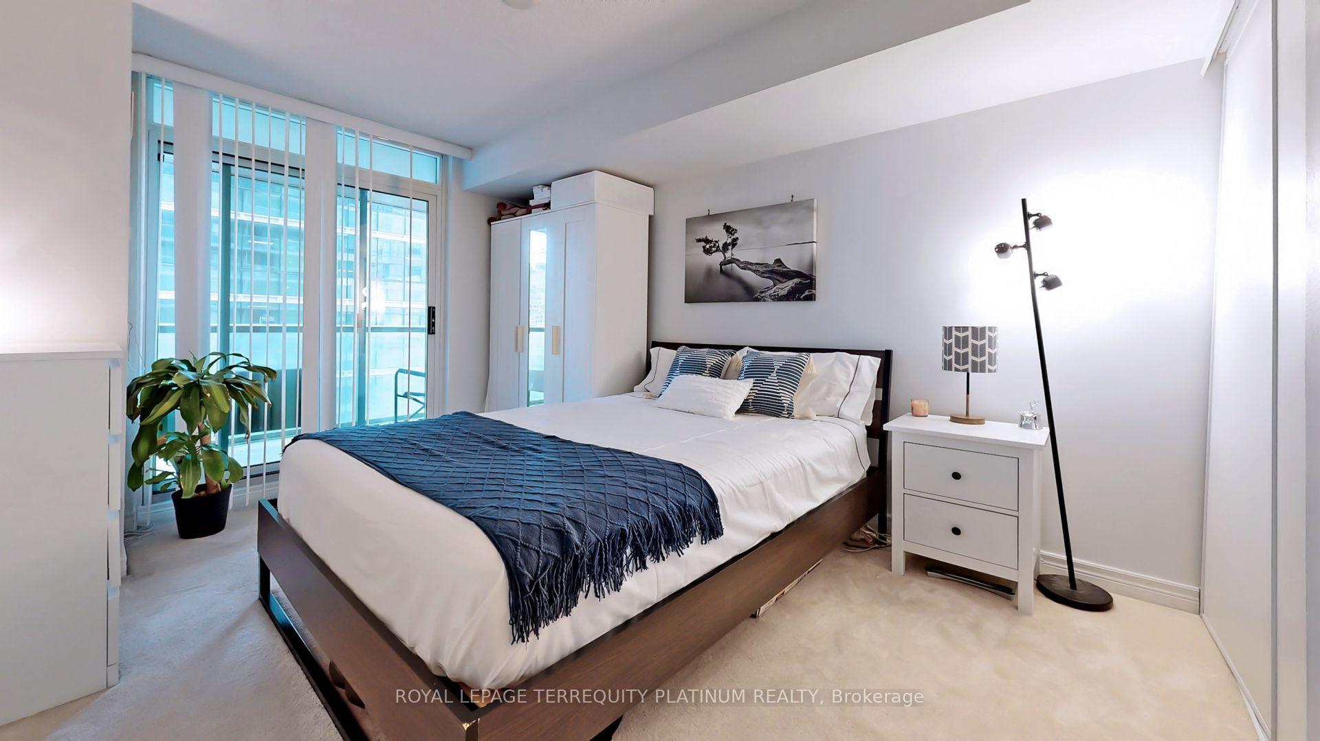 Photo 12 of Unit 1907, 30 Grand Trunk Crescent, Toronto, Waterfront Communities — HOMEH