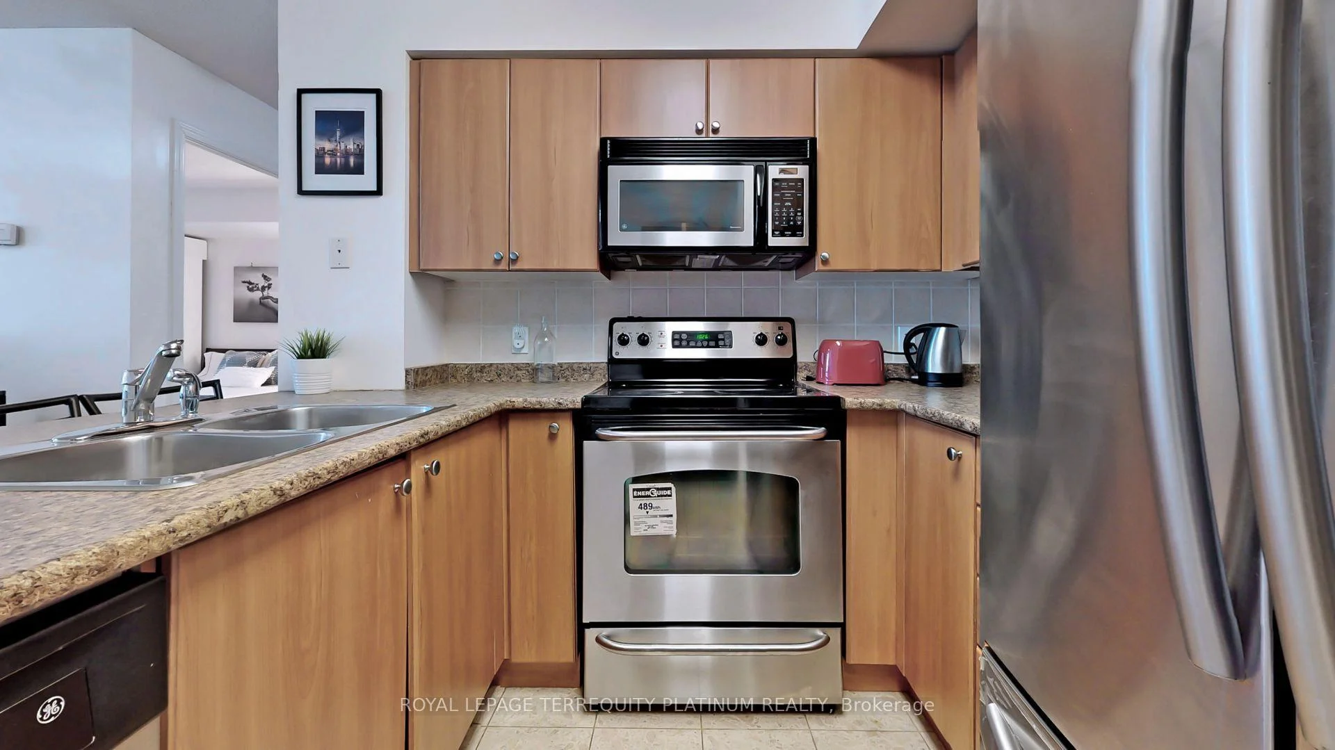 Photo 15 of Unit 1907, 30 Grand Trunk Crescent, Toronto, Waterfront Communities — HOMEH